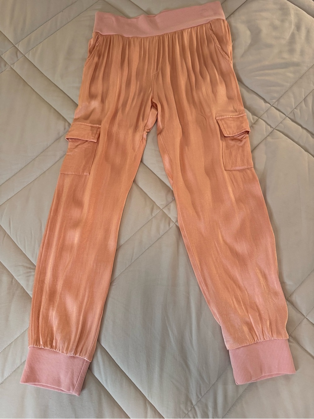 Women’s Pink Satin Cuffed Cargo Jogger Pants  L